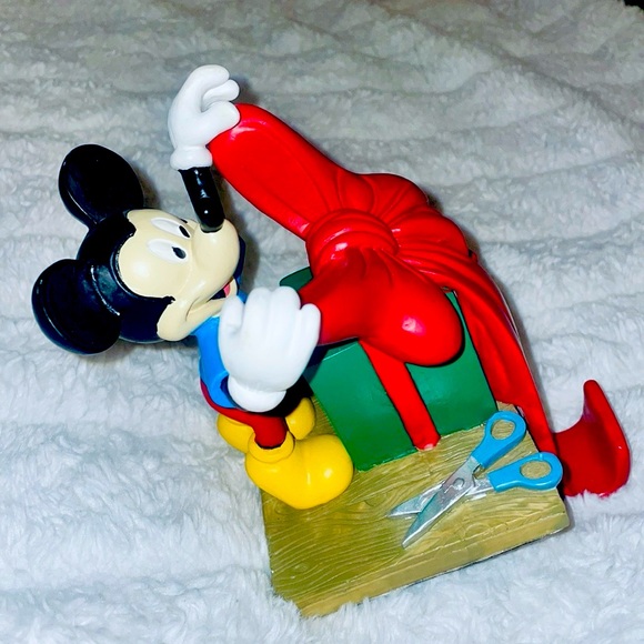 Disney Mickey Mouse “Santa’s Best” stocking hanger/ holder - Picture 8 of 10